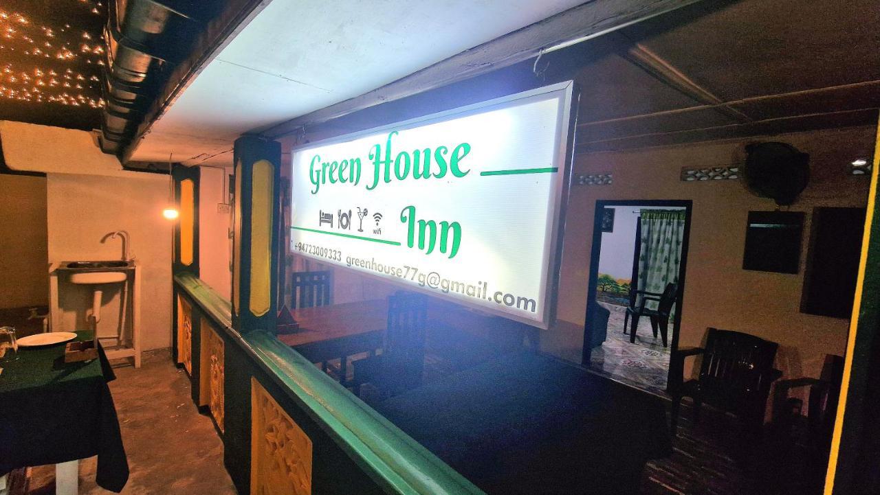Green House Inn Trincomalee Exteriör bild